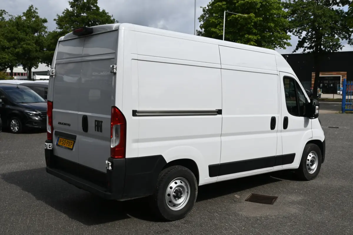 L2H2 2.2 MultiJet 140 pk 3.5t Camera, Cruise control, 270 Graden deuren