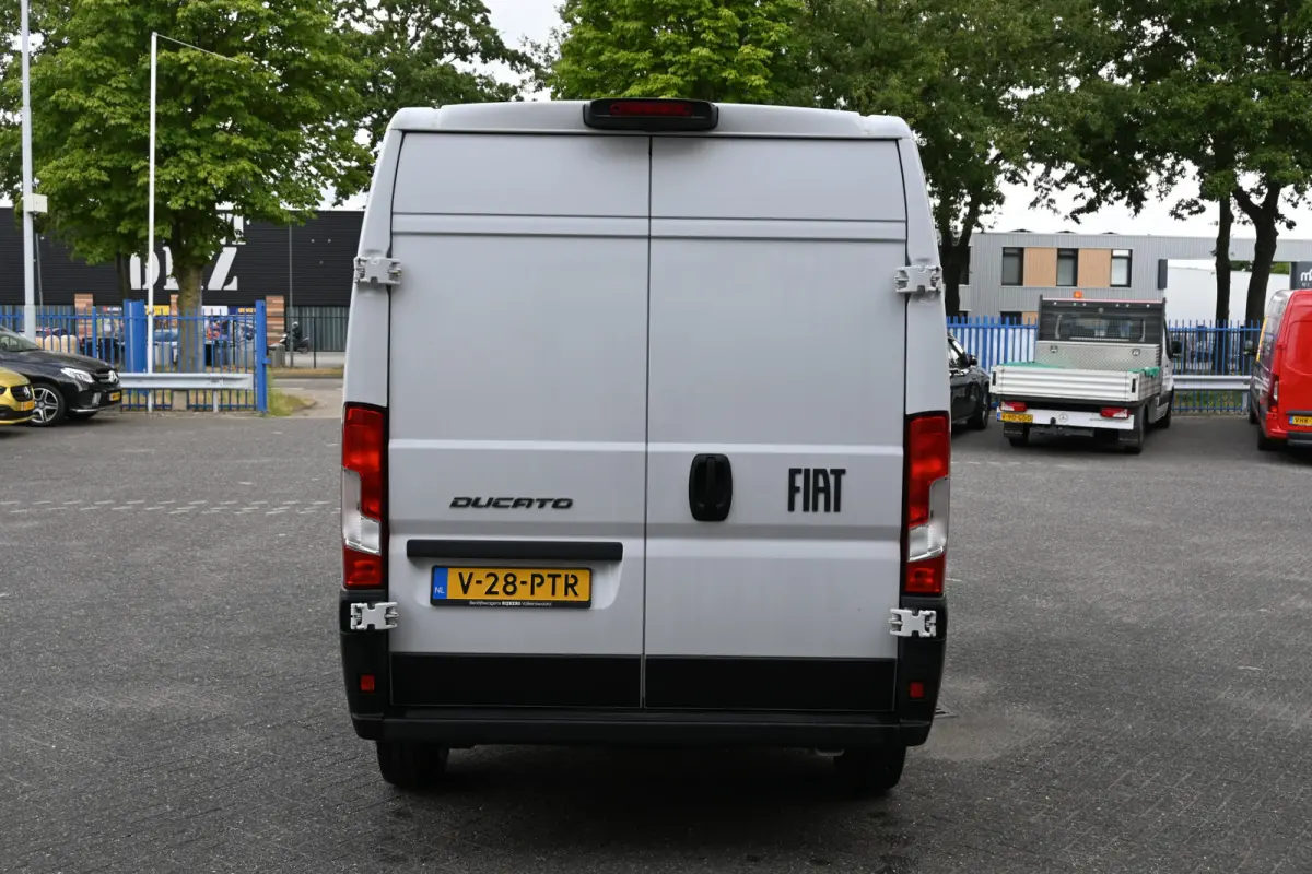 L2H2 2.2 MultiJet 140 pk 3.5t Camera, Cruise control, 270 Graden deuren
