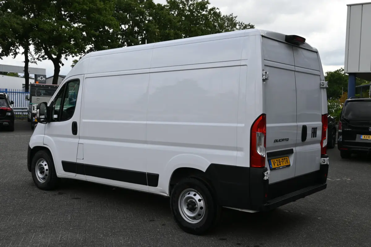 L2H2 2.2 MultiJet 140 pk 3.5t Camera, Cruise control, 270 Graden deuren