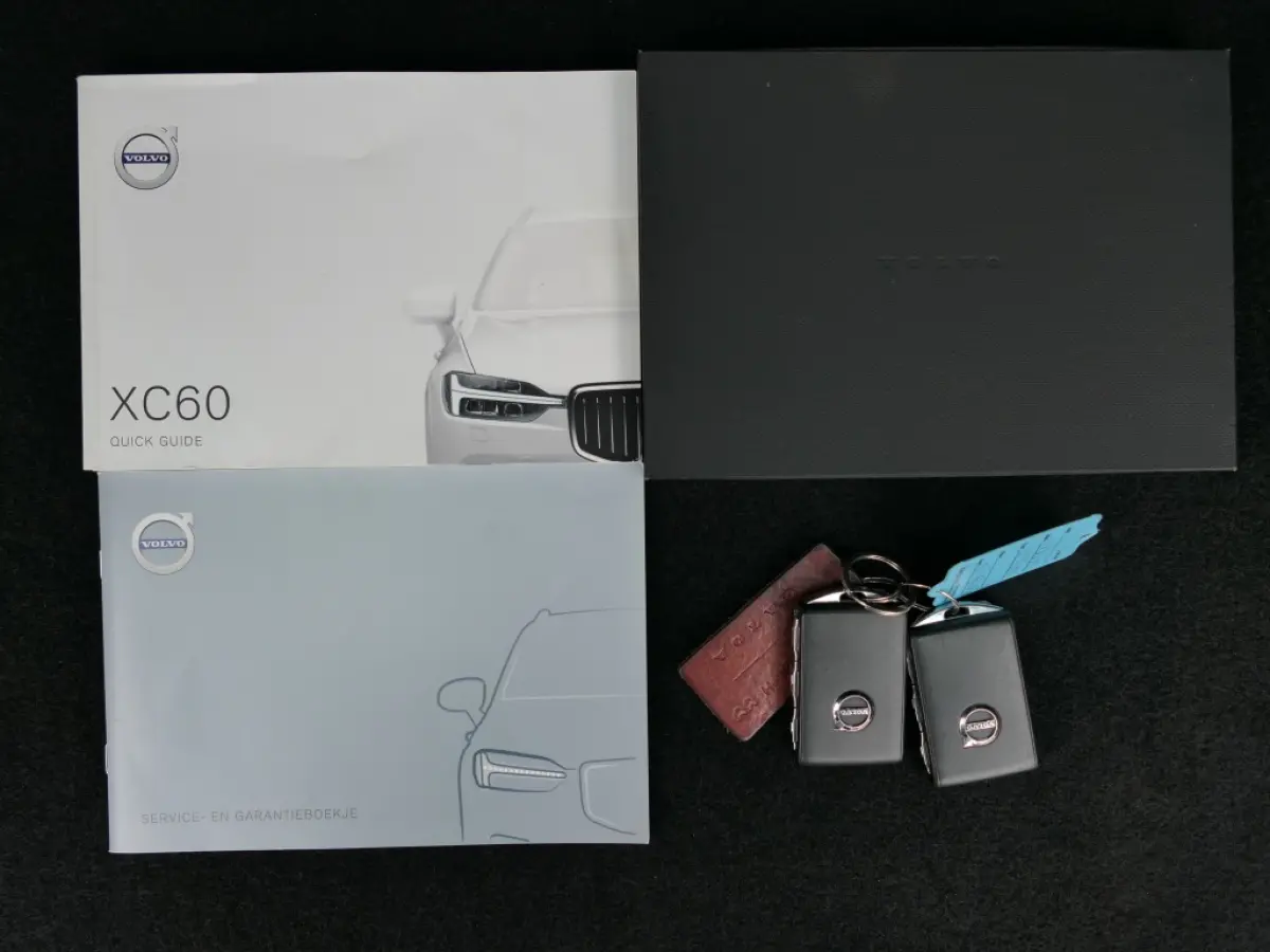T5 Momentum 12 MND garantie Leer / DAB+ / Trekhaak / Keyless entry