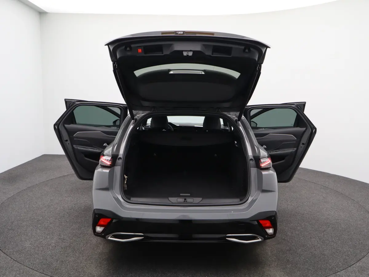 1.2 PureTech GT 360 Graden Camera | Elektrische Kofferklep | Dodehoekbewaking | Parkeersenoren Voor en Achter | Adaptive Cruise Control | Drive Assist | Elektrisch Verstelbare Stoelen met Ma