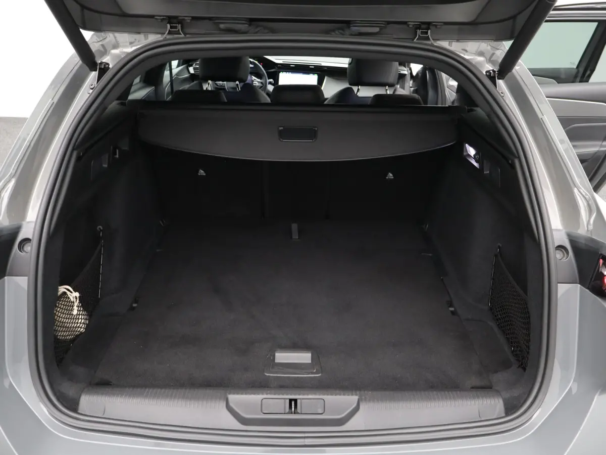 1.2 PureTech GT 360 Graden Camera | Elektrische Kofferklep | Dodehoekbewaking | Parkeersenoren Voor en Achter | Adaptive Cruise Control | Drive Assist | Elektrisch Verstelbare Stoelen met Ma