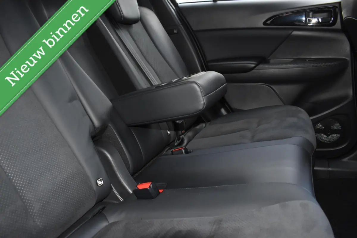 2.4 PHEV Executive PLUG IN/CAMERA/NAVI/ALCANTARA/VOL MET OPTIES!