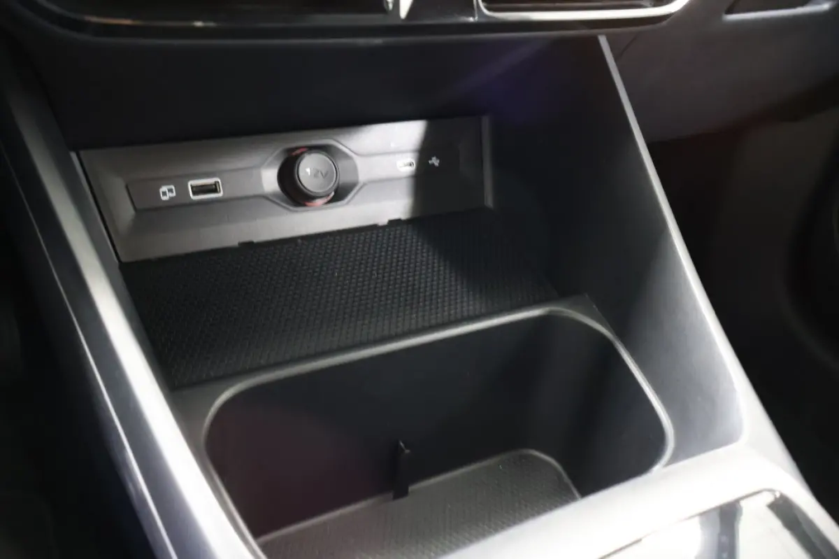 1.5 Hybrid+ Luxury | All Weather Banden