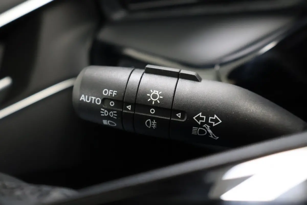 1.5 Hybrid+ Luxury | All Weather Banden