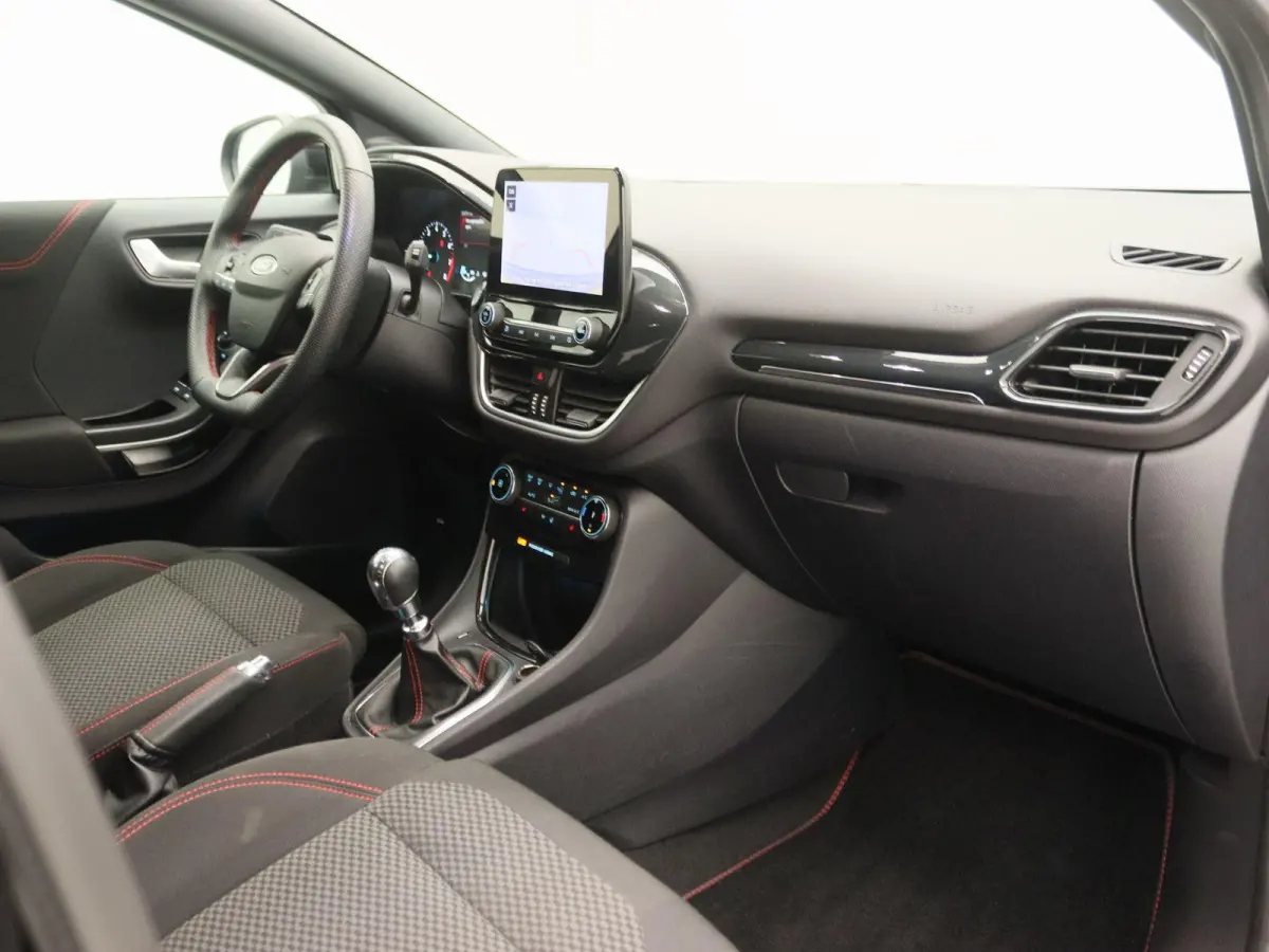 1.0 EcoBoost Titanium | Apple Carplay/Android Auto | Camera | Winter Pakket | Led Verlichting |