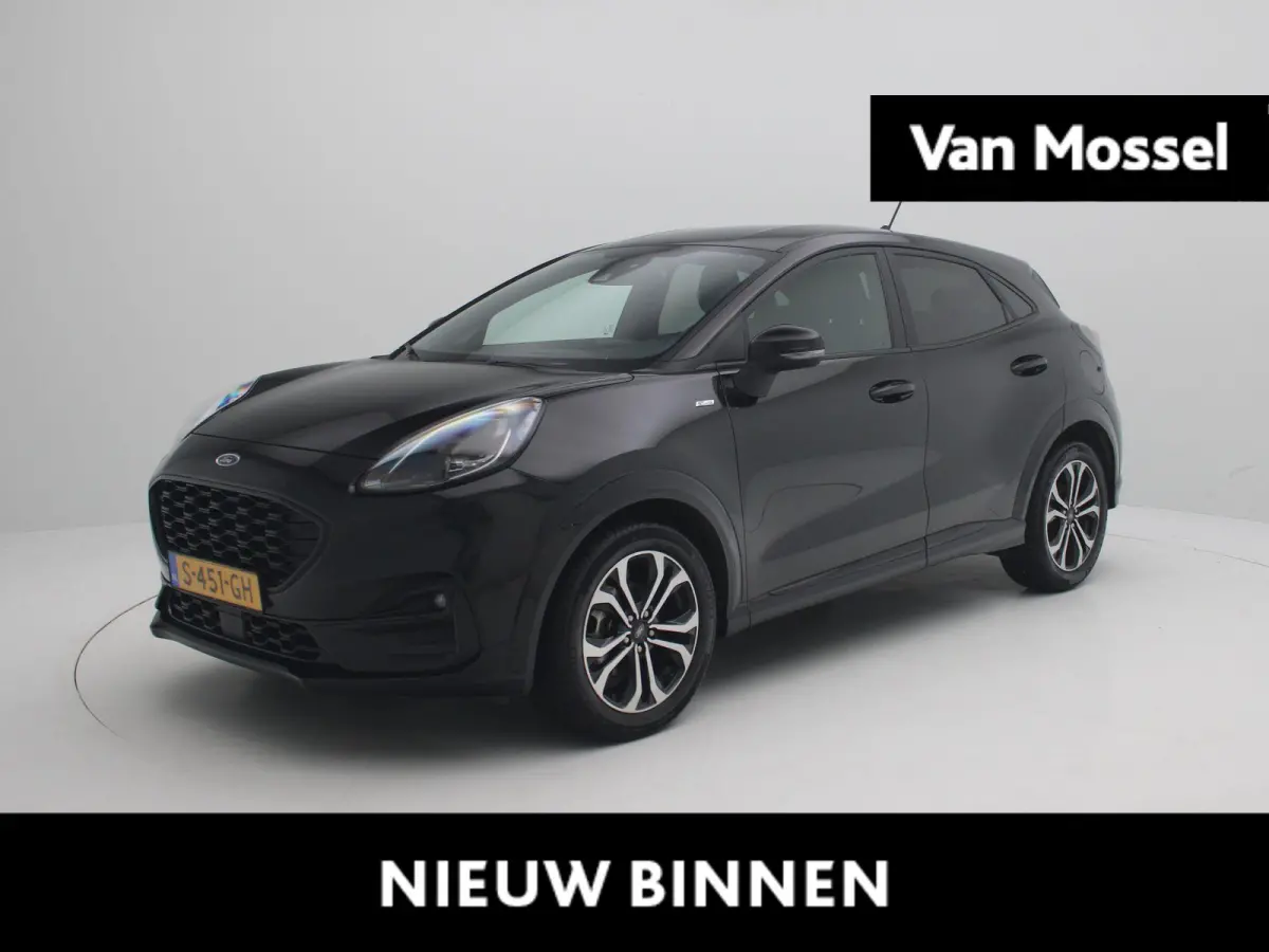 1.0 EcoBoost Titanium | Apple Carplay/Android Auto | Camera | Winter Pakket | Led Verlichting |