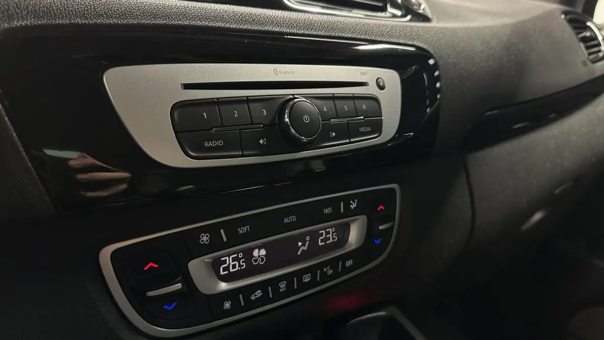 1.2 TCe Bose CAMERA ECC CRUISE NAVI LM 76000 KM.