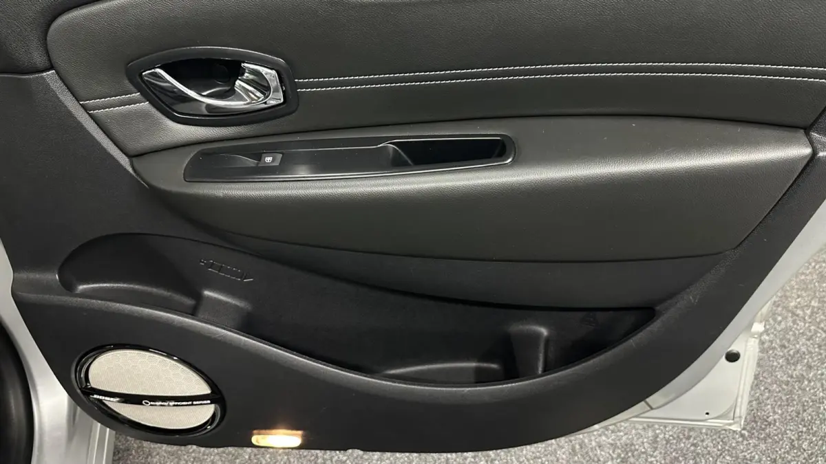 1.2 TCe Bose CAMERA ECC CRUISE NAVI LM 76000 KM.