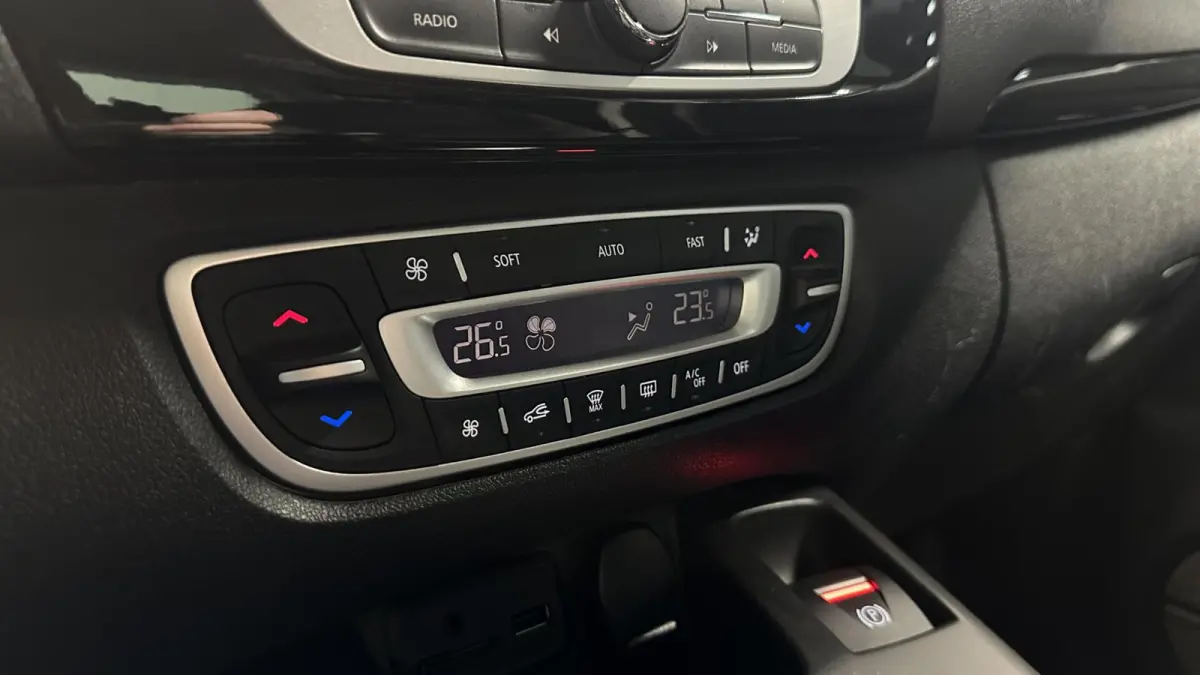 1.2 TCe Bose CAMERA ECC CRUISE NAVI LM 76000 KM.