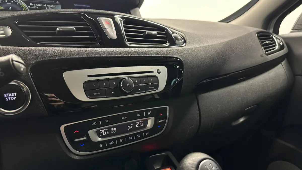 1.2 TCe Bose CAMERA ECC CRUISE NAVI LM 76000 KM.