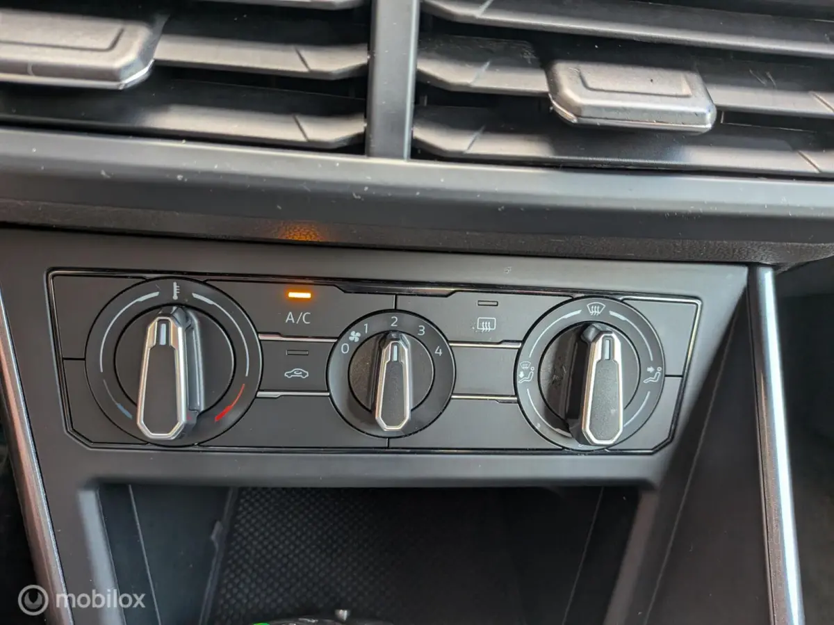 1.0 TSI CARPLAY|SPORTSTOEL|1E EIG|DEAL.ONH