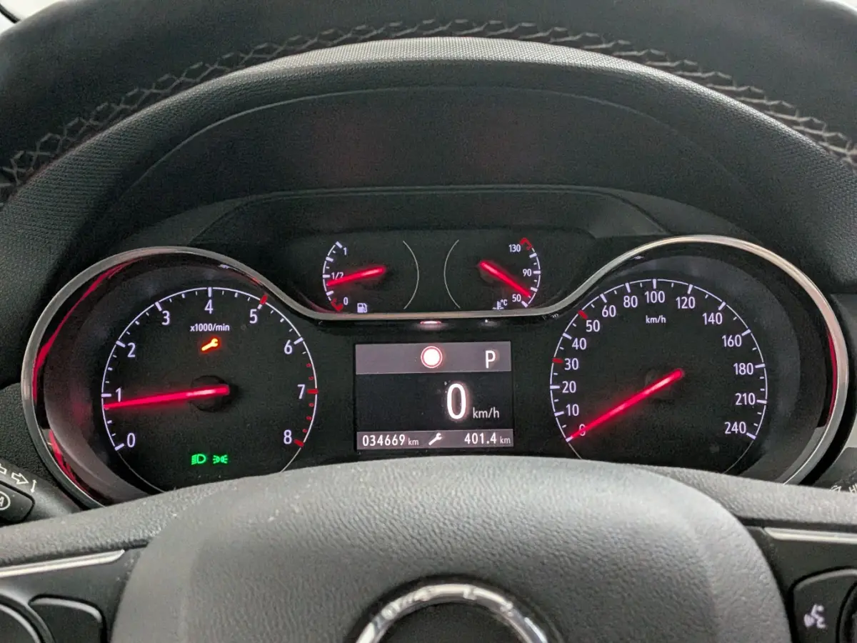 1.2 Turbo Elegance Airco | Camera | Cruise Control | DAB | Keyless | LED LMV 16" | Navi | PDC Achter | Stuurverwarming | Trekhaak |