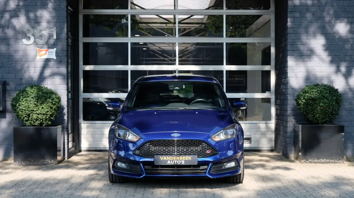 2.0 ST-3 250PK NAVI RS XENON