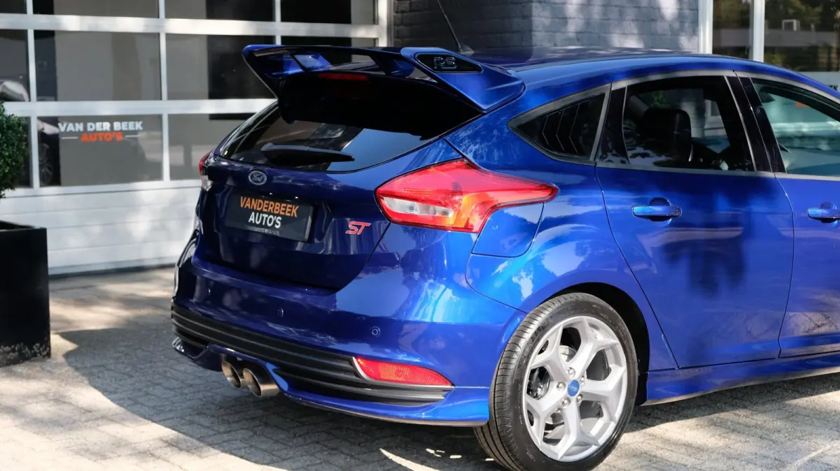 2.0 ST-3 250PK NAVI RS XENON
