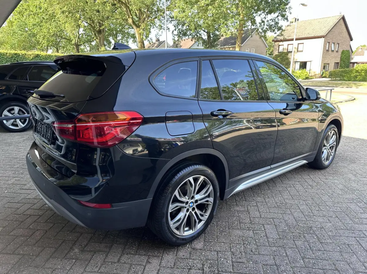 sDrive18i Sport Led, Leer, Head-up, Camera, LM..