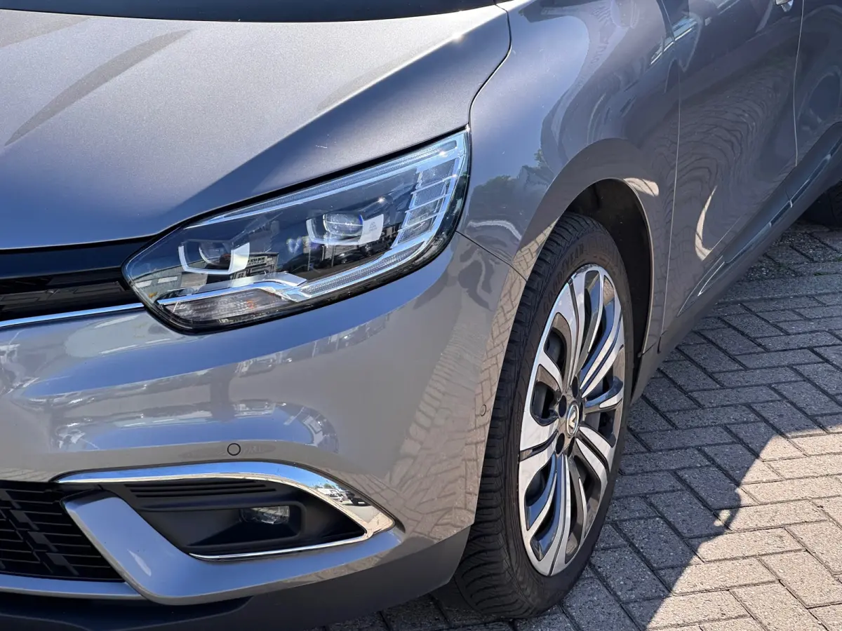 Renault Grand Scénic TCe 140 EDC equilibre 7 STOELEN