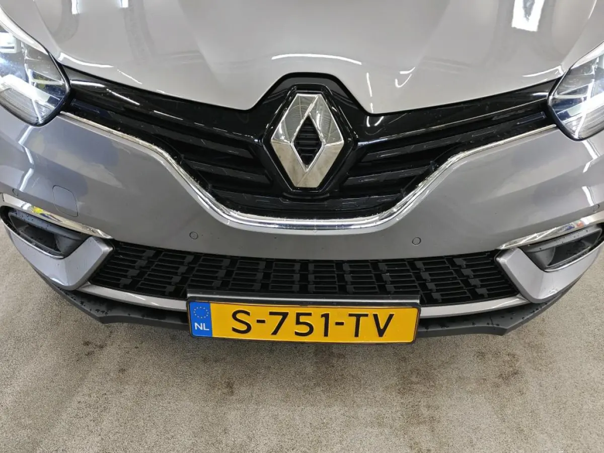 Renault Grand Scénic TCe 140 EDC equilibre 7 STOELEN