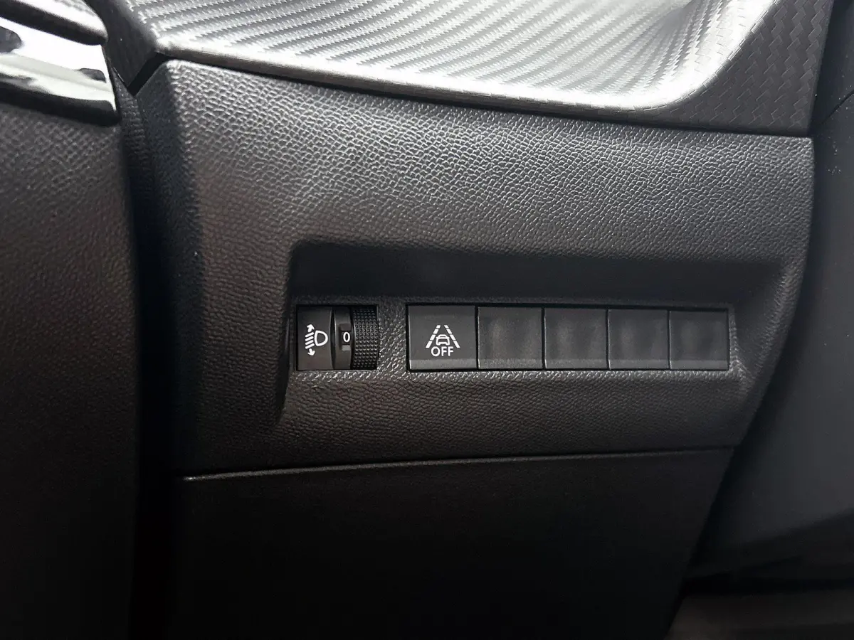1.2 PureTech Active 75 PK | Apple carplay | Android auto | Cruise control | Airco | Radio |