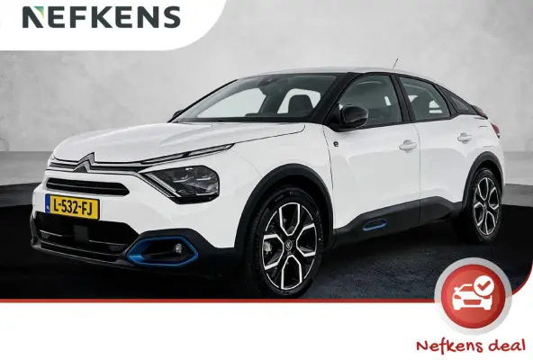 Feel Edition 50 kWh | Automaat | Head-up display | Camera | Navigatie | Parkeersensoren | Climate control | Cruise control | Lane assist |