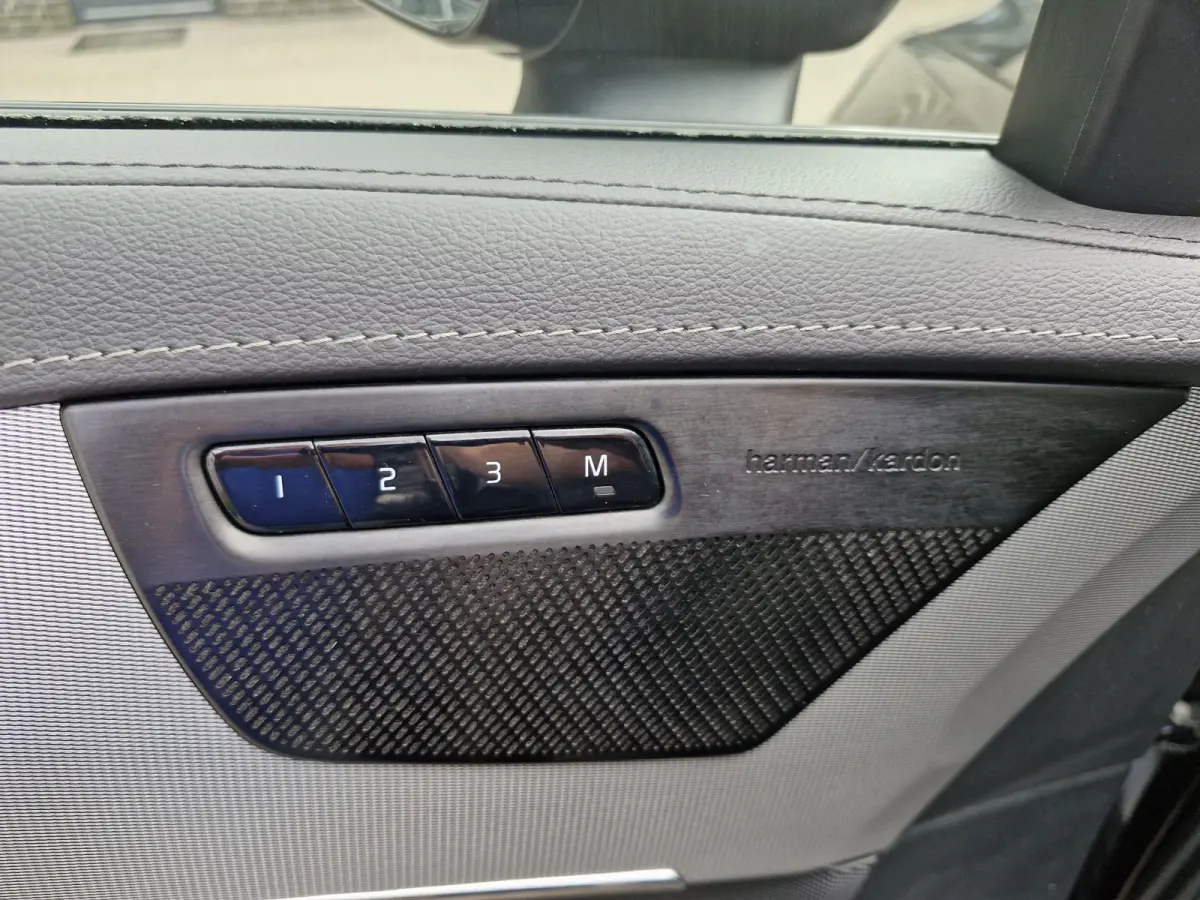 T8 Recharge AWD R-Design Panodak | 360 camera | Head up | Premium audio