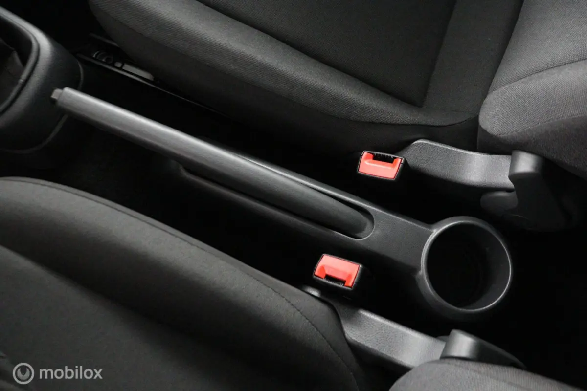 Up! | 5 Deurs | Elek. ramen | Airco | Bluetooth | Dealerstaat | Volkswagen Up! 1.0 | 5 Deurs | Elek. ramen | Airco | Bluetooth | Dealerstaat |