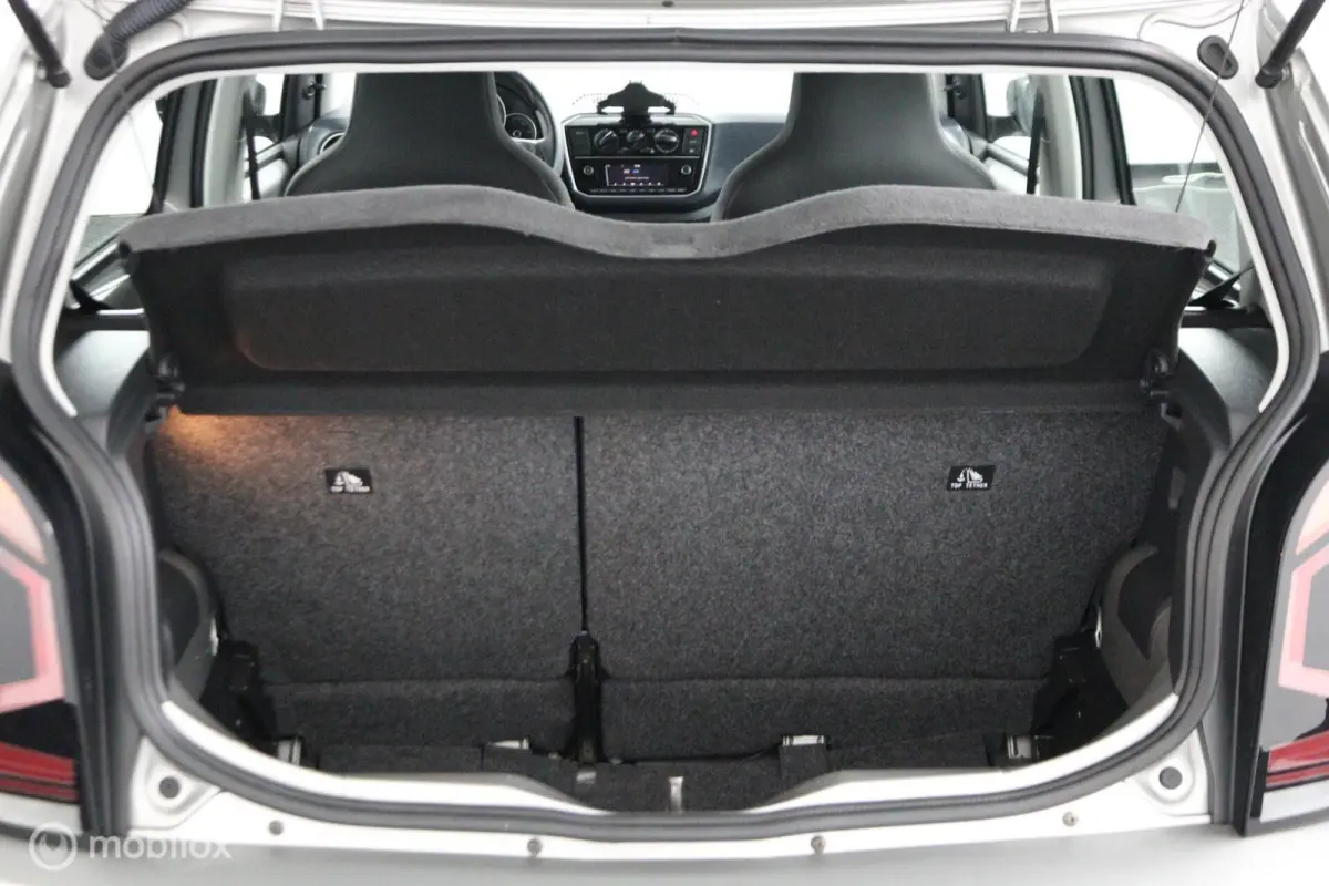 Up! | 5 Deurs | Elek. ramen | Airco | Bluetooth | Dealerstaat | Volkswagen Up! 1.0 | 5 Deurs | Elek. ramen | Airco | Bluetooth | Dealerstaat |
