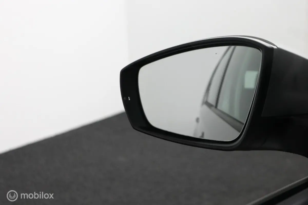 Up! | 5 Deurs | Elek. ramen | Airco | Bluetooth | Dealerstaat | Volkswagen Up! 1.0 | 5 Deurs | Elek. ramen | Airco | Bluetooth | Dealerstaat |