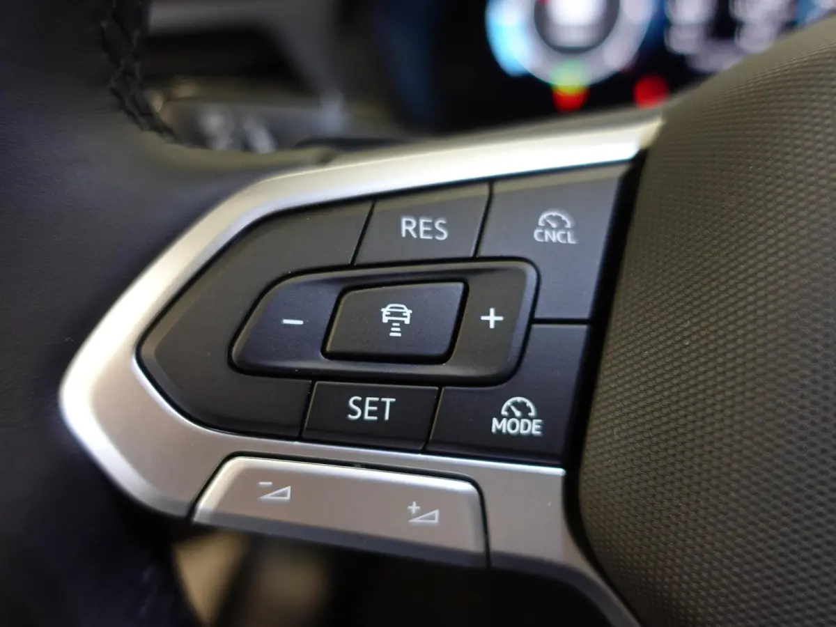 Maxi 2.0 TDI Style Automaat Airco Carplay Adaptive Cruise Control PDC VA Camera Trekhaak 17" LM Velgen