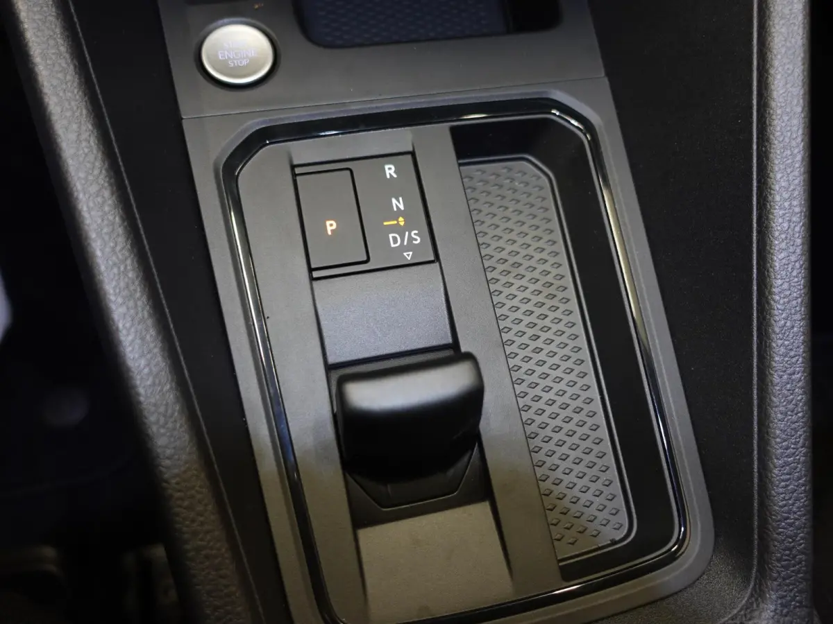 Maxi 2.0 TDI Style Automaat Airco Carplay Adaptive Cruise Control PDC VA Camera Trekhaak 17" LM Velgen