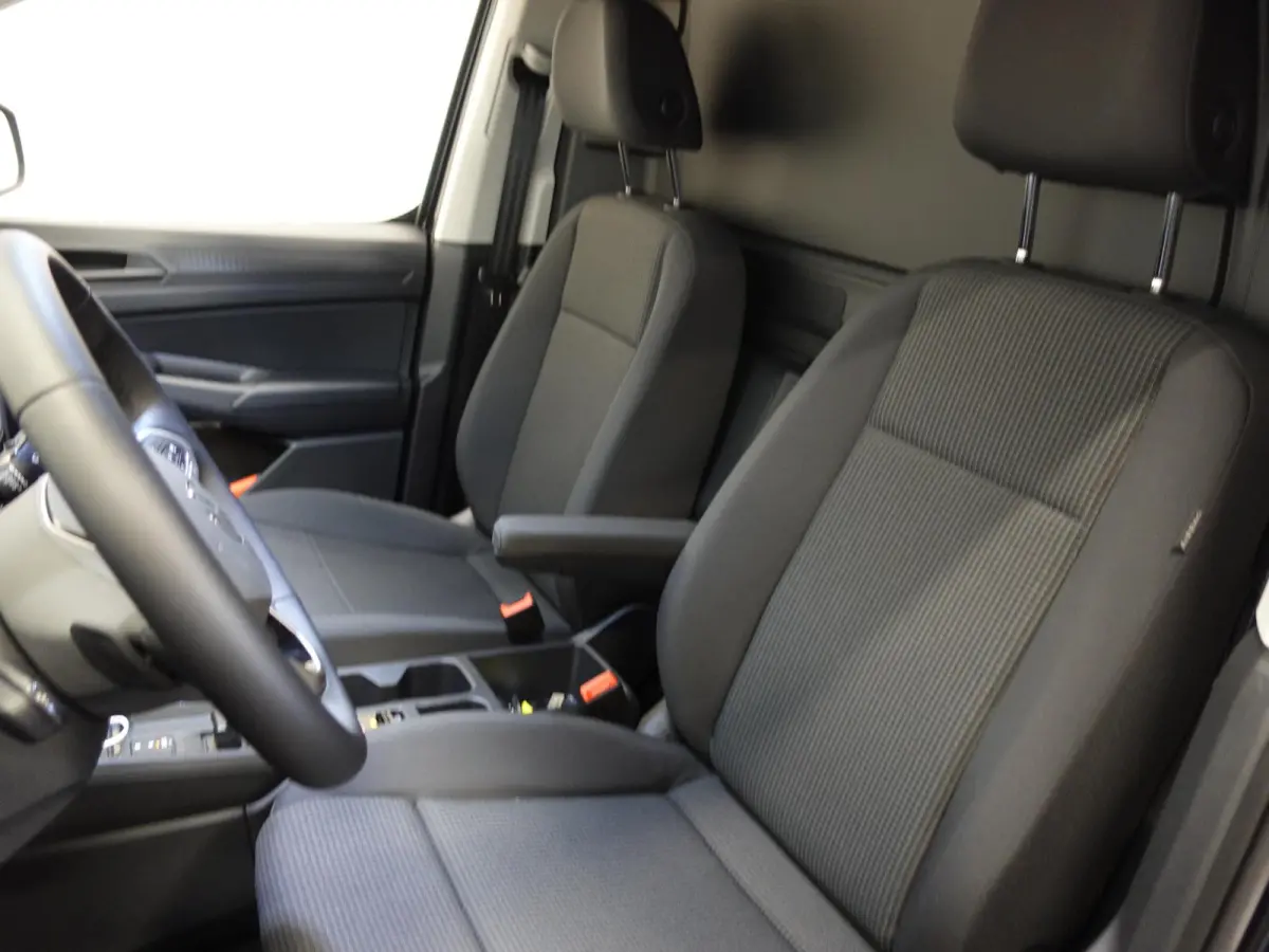 Maxi 2.0 TDI Style Automaat Airco Carplay Adaptive Cruise Control PDC VA Camera Trekhaak 17" LM Velgen