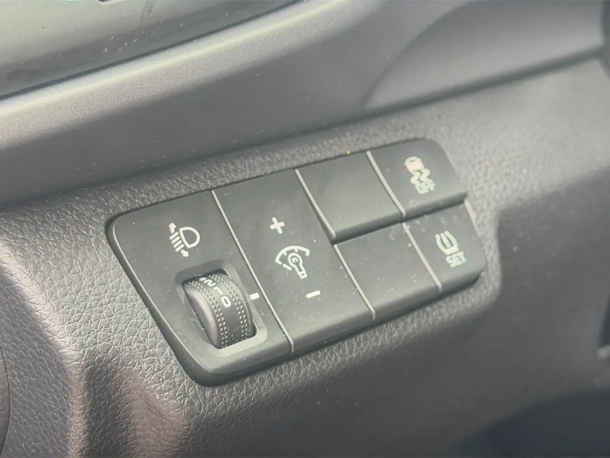 1.0 T-GDi ComfortPlusLine Navigator DEALER ONDERHOUDEN ! | NAVIGATIE | ACHTERUITRIJCAMERA | PARKEERSENSOREN | 17 INCH LICHTMETALEN VELGEN | CRUISE CONTROL | RESTERENDE FABRIEKSGARANTIE