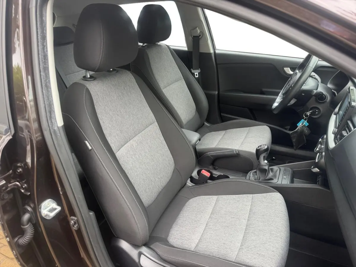 1.0 T-GDi ComfortPlusLine Navigator DEALER ONDERHOUDEN ! | NAVIGATIE | ACHTERUITRIJCAMERA | PARKEERSENSOREN | 17 INCH LICHTMETALEN VELGEN | CRUISE CONTROL | RESTERENDE FABRIEKSGARANTIE