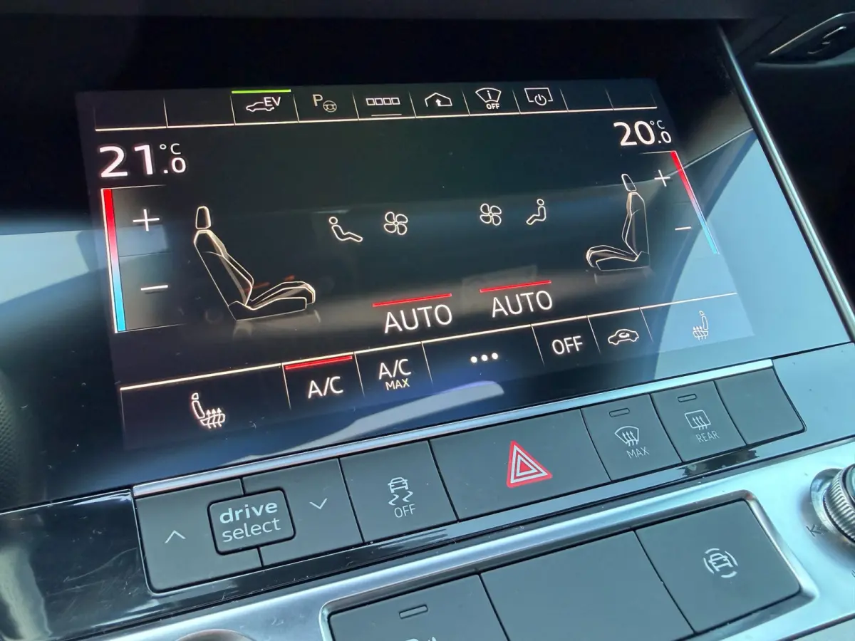 55 TFSI e quattro Competition / Pano / HuD / Trekhaak / Camera.