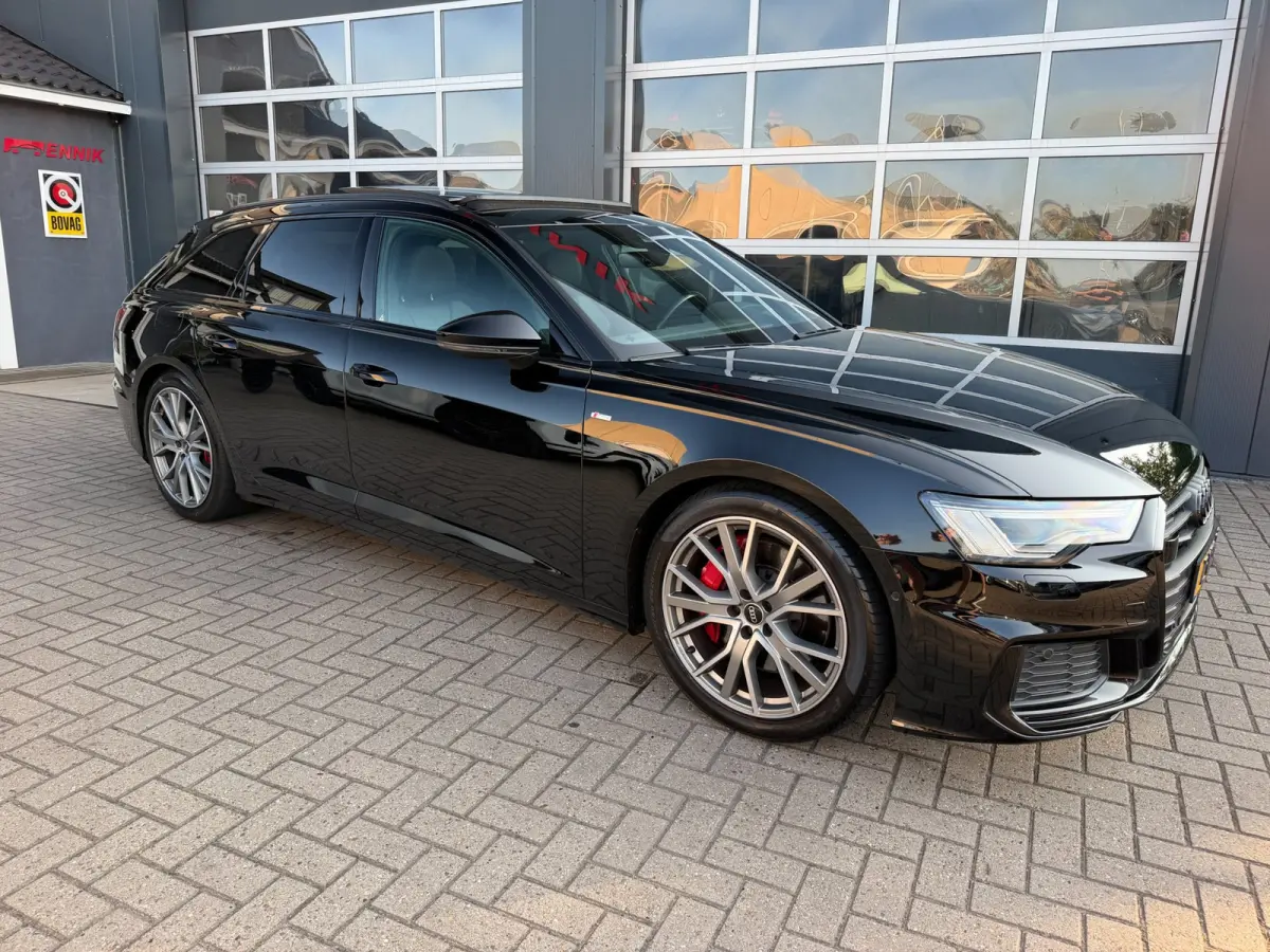 55 TFSI e quattro Competition / Pano / HuD / Trekhaak / Camera.