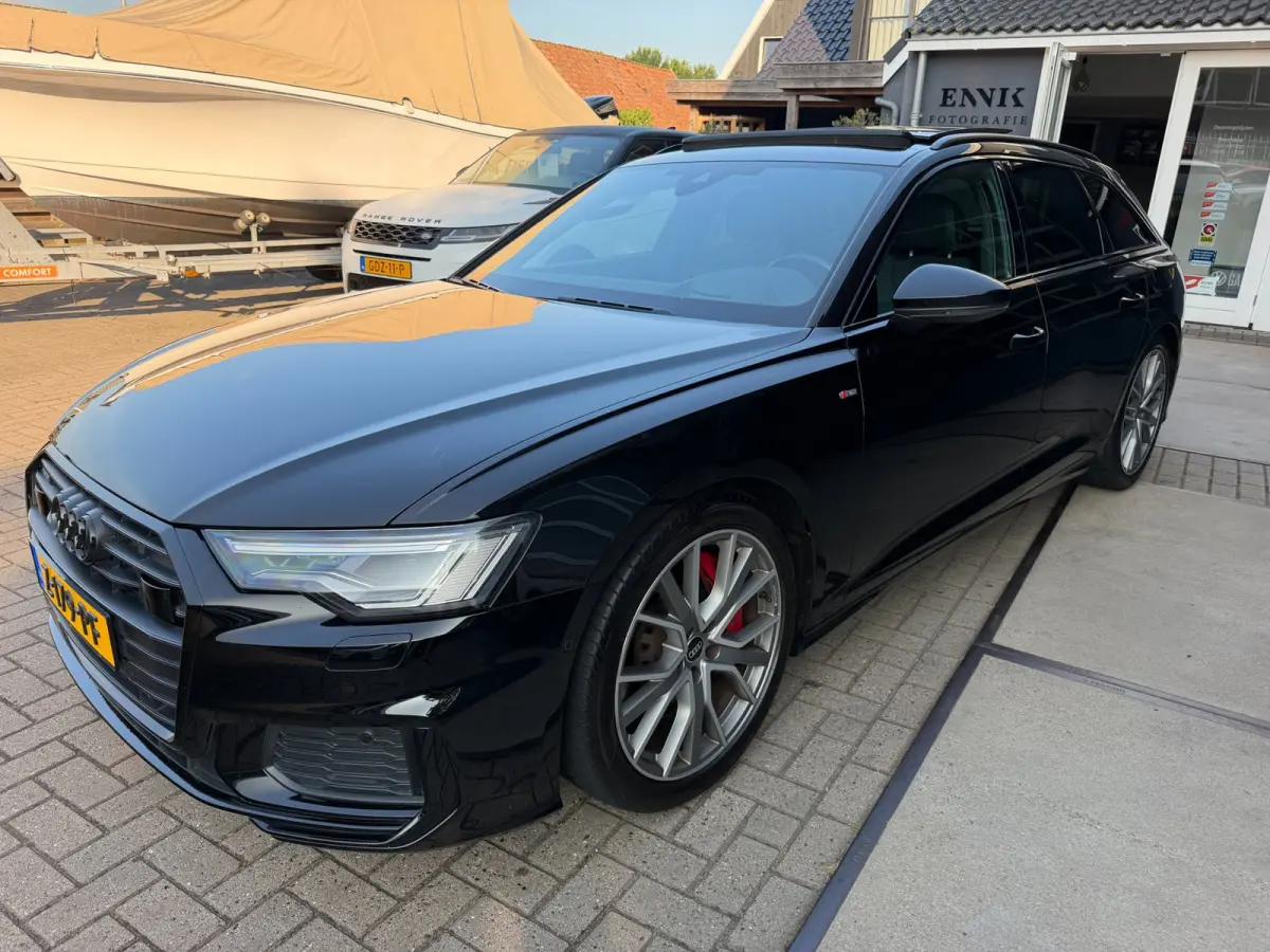 55 TFSI e quattro Competition / Pano / HuD / Trekhaak / Camera.