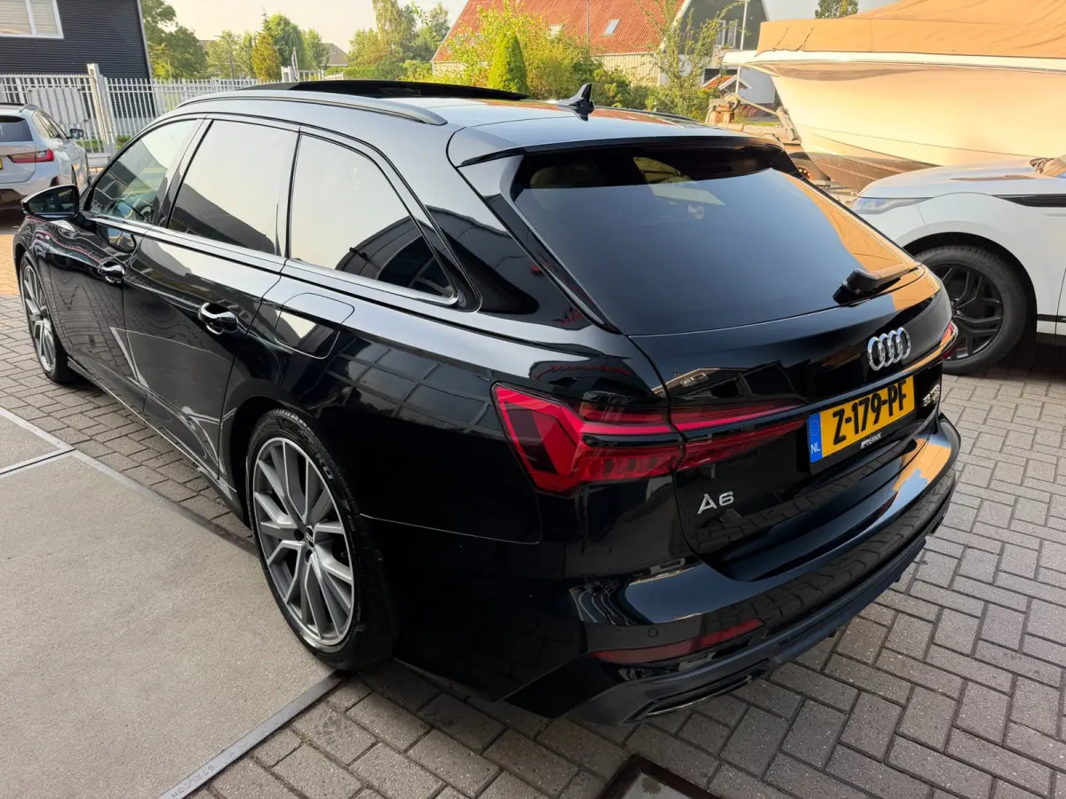 55 TFSI e quattro Competition / Pano / HuD / Trekhaak / Camera.