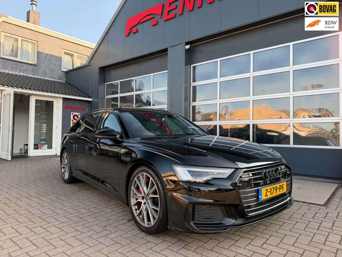 55 TFSI e quattro Competition / Pano / HuD / Trekhaak / Camera.