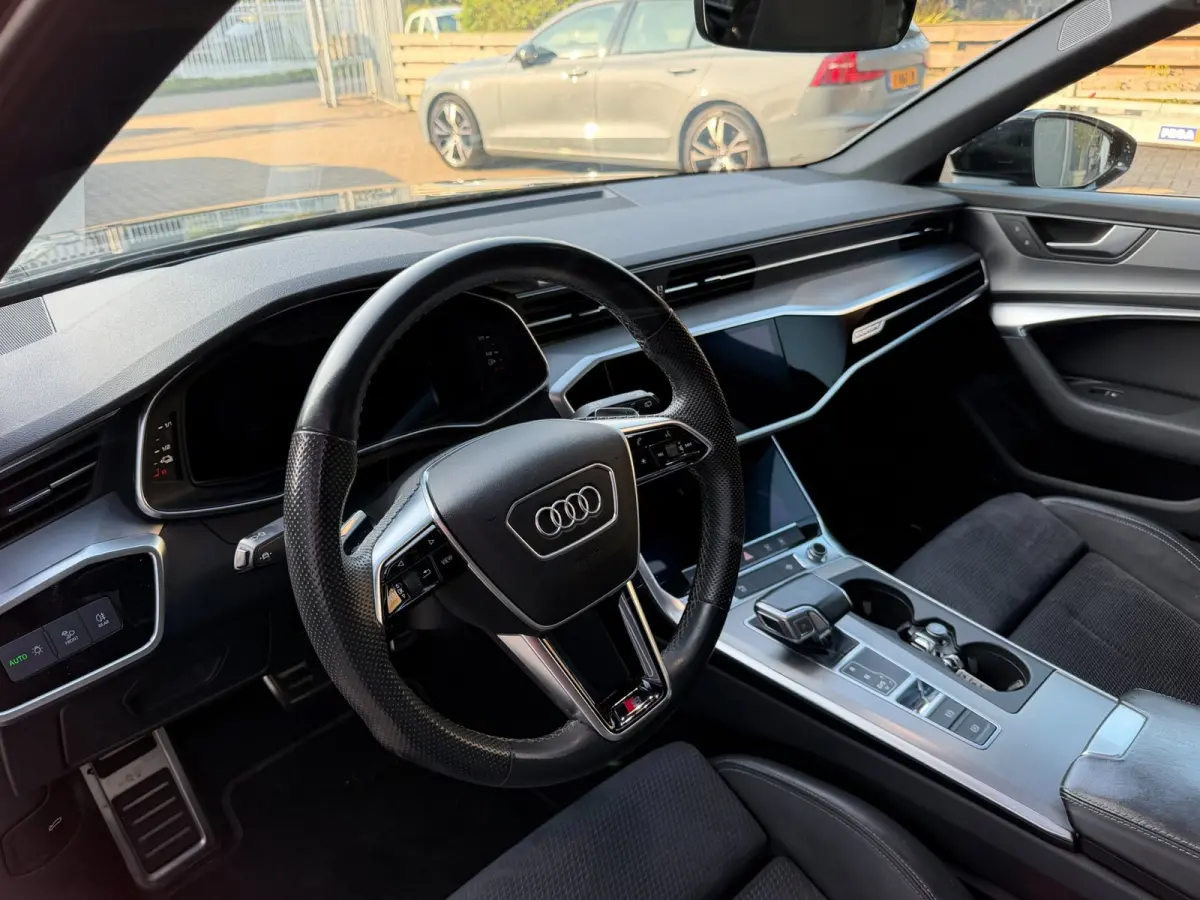 55 TFSI e quattro Competition / Pano / HuD / Trekhaak / Camera.