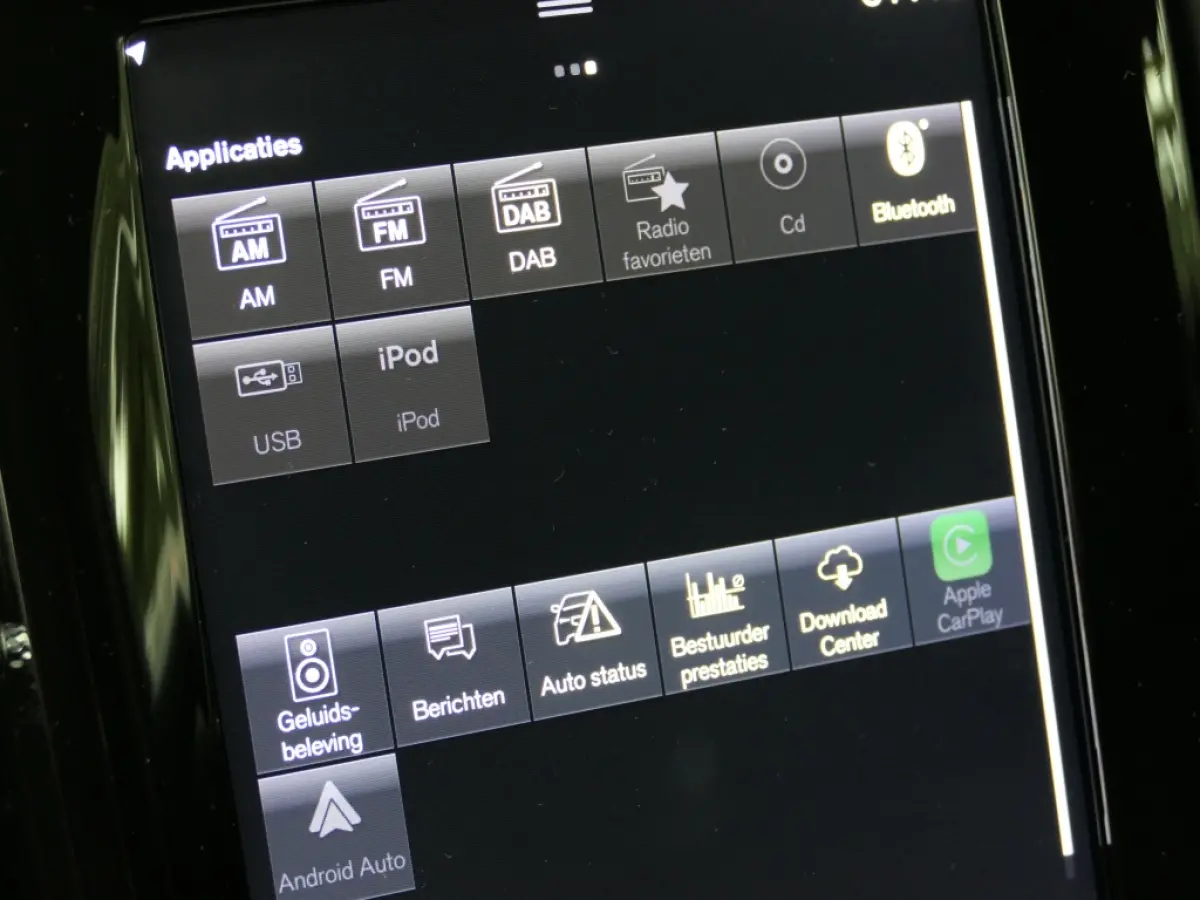 T4 Business Sport 12 MND garantie Harman Kardon / Trekhaak / DAB+ / Standkachel /