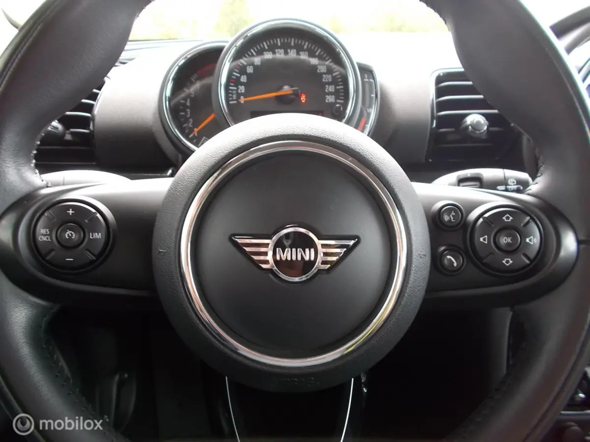 1.5 Cooper Business Ed. Automaat | navi | Tr.hk