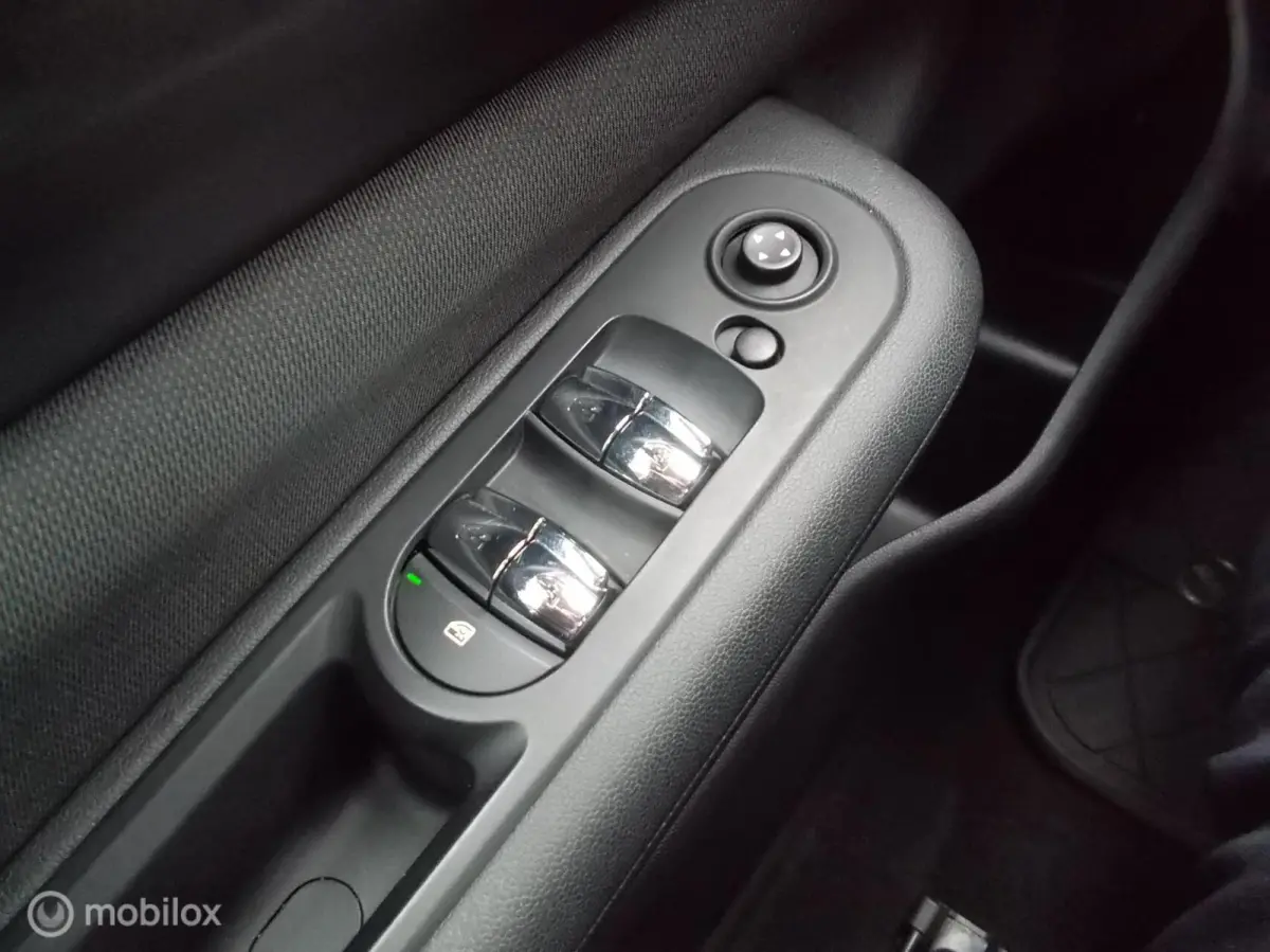 1.5 Cooper Business Ed. Automaat | navi | Tr.hk