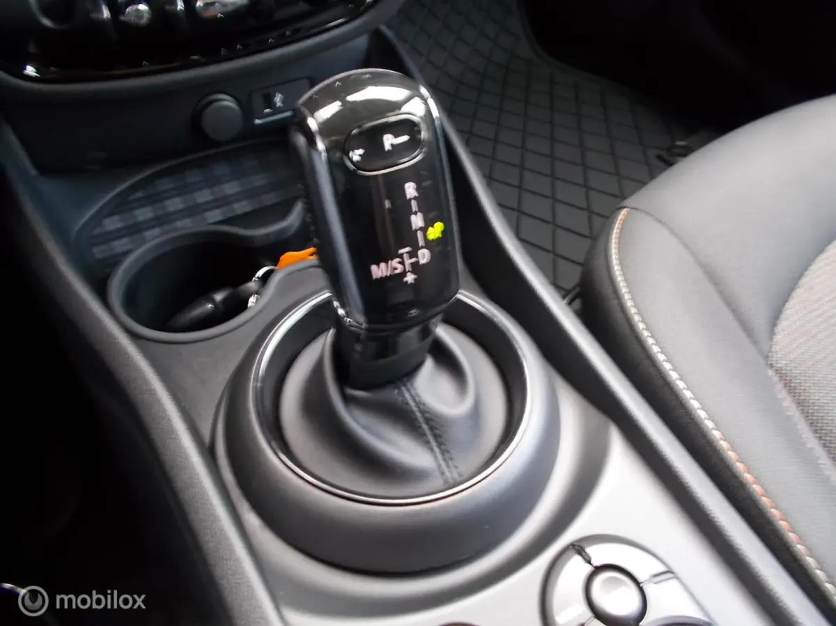 1.5 Cooper Business Ed. Automaat | navi | Tr.hk
