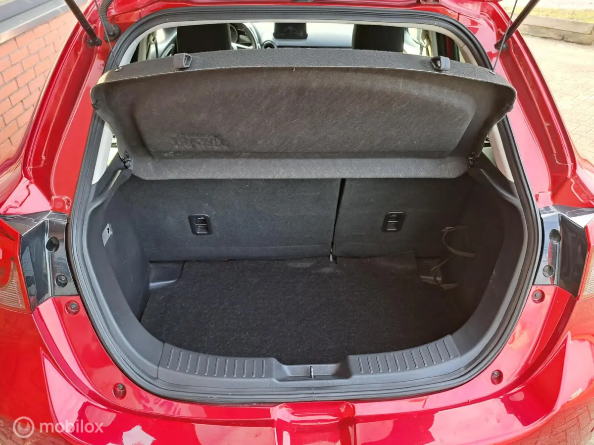 1.5 Skyactiv-G SkyLease GT Airco | Navi
