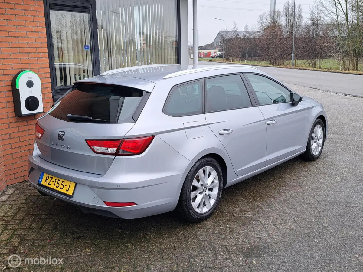 1.0 EcoTSI Style Business Intense Vol opties !