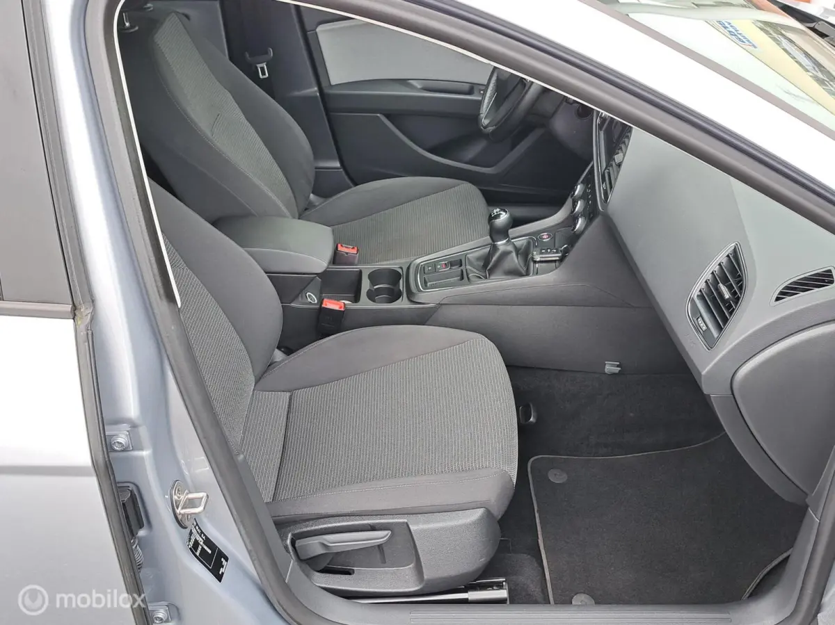 1.0 EcoTSI Style Business Intense Vol opties !
