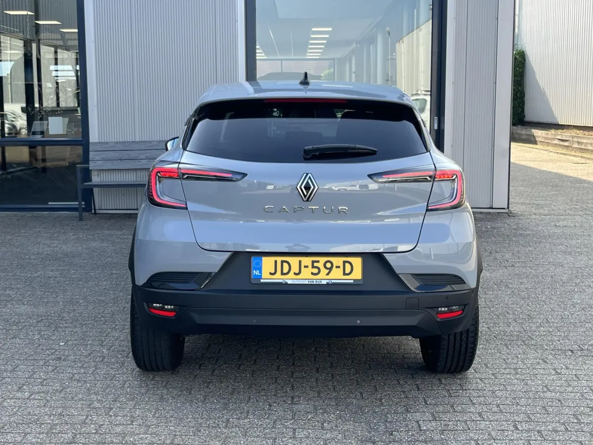 1.3 mild hybrid 160 techno | Navi/Clima/Adapt.Cruise/Camera/18"/Stoel+Stuurverw./Sfeerverl./Apple CarPlay-Android Auto