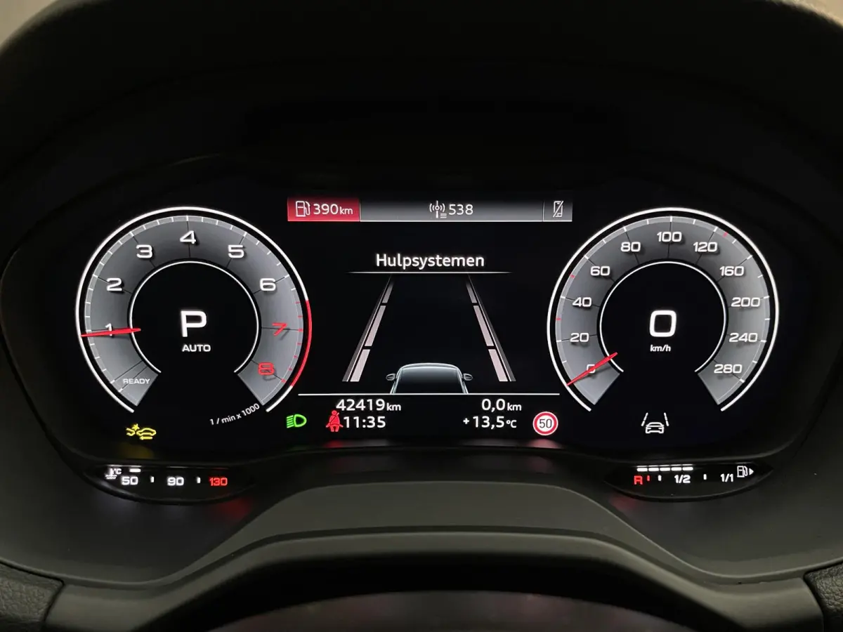 35 TFSI S Edition 17"/Matrix LED/Camera/Adaptieve cruise/Keyless/PDC v+a/Stoelverwarming/Apple Carplay & Android Auto