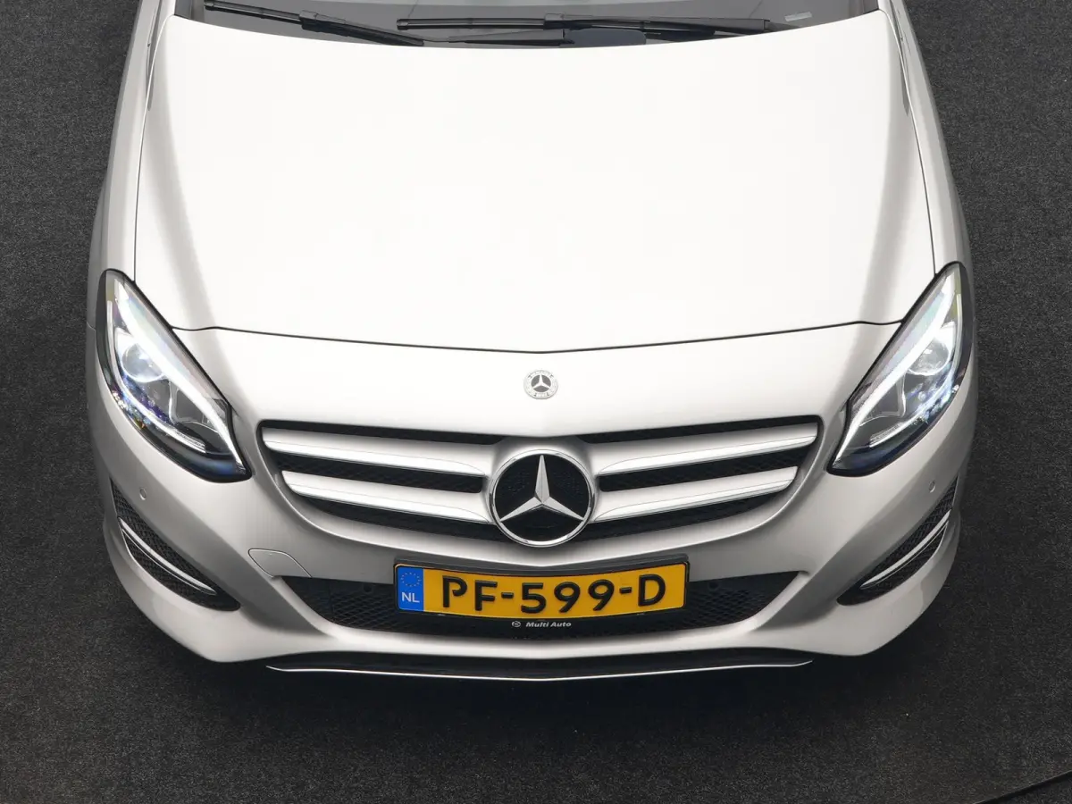 180 123pk Dealer O.H | Trekhaak | Camera | Cruise Control | Led Koplampen | Navigatie | Lederen Sportstoelen | 17"L.M |