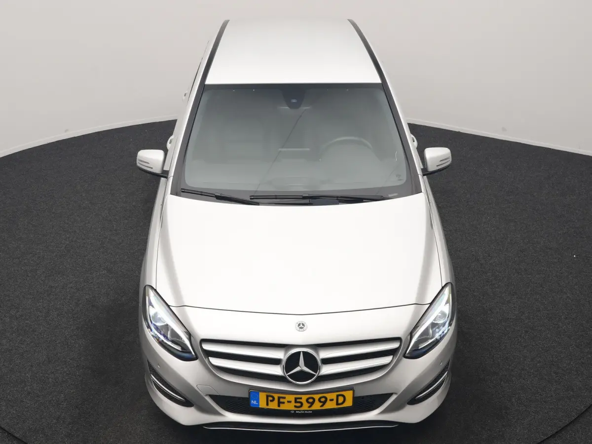 180 123pk Dealer O.H | Trekhaak | Camera | Cruise Control | Led Koplampen | Navigatie | Lederen Sportstoelen | 17"L.M |